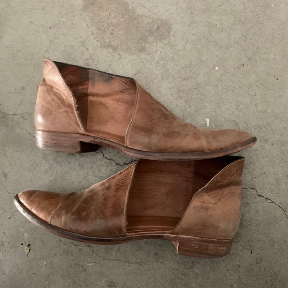 Free People royale flat brown shoes size 39